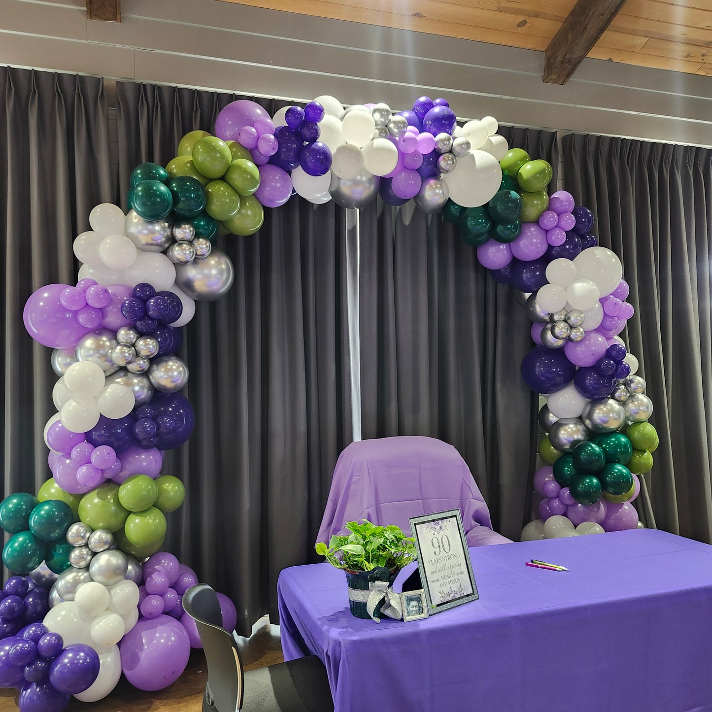 Organic Balloon Arch