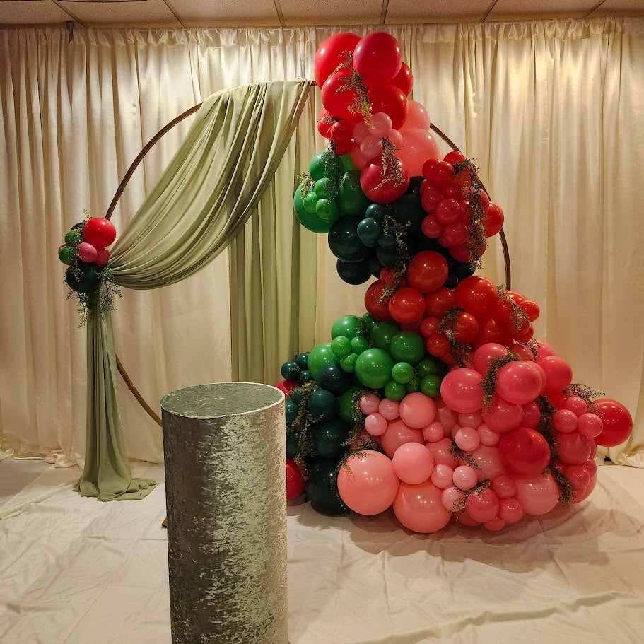 Red, Pinks, and Greens, Thick Half Arch