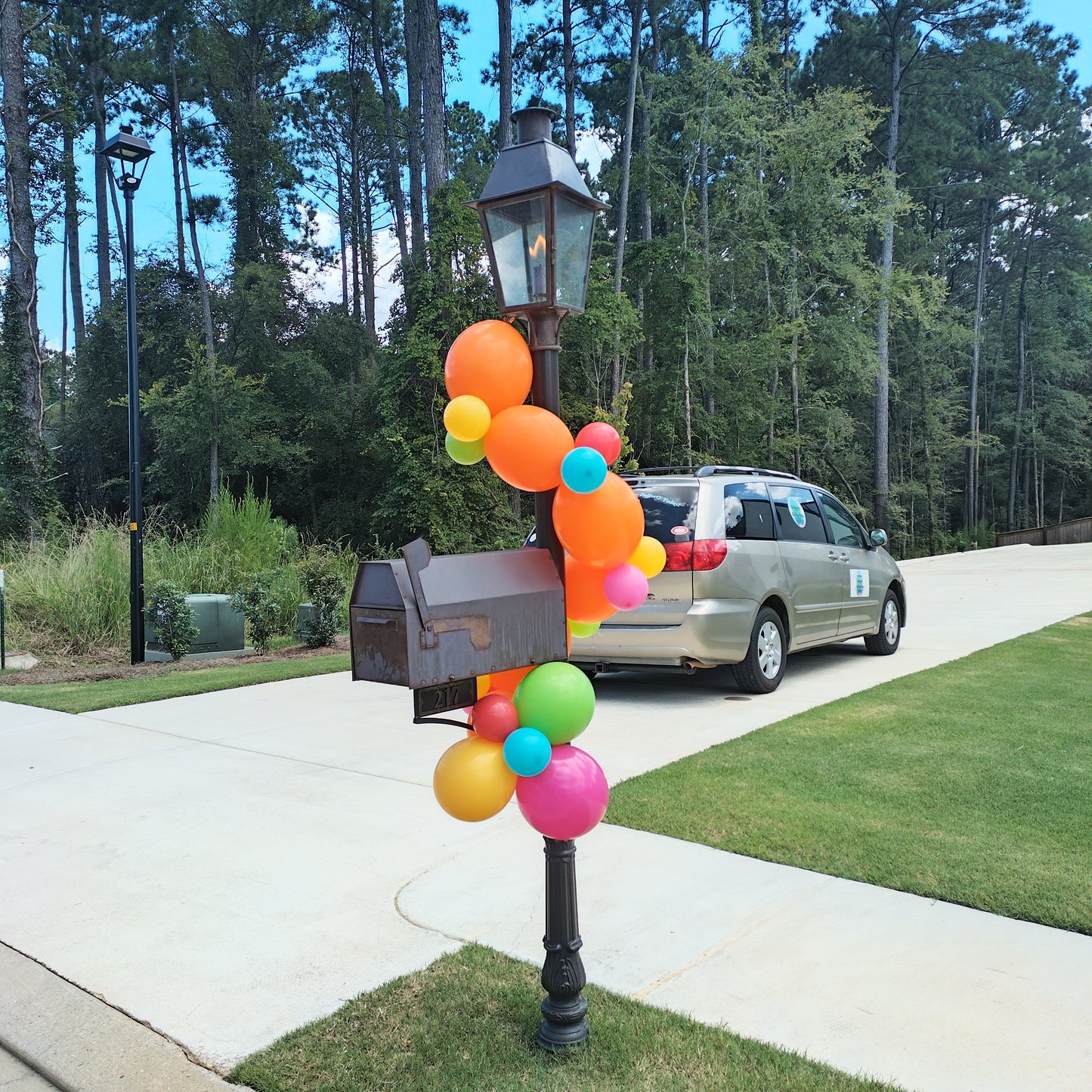 Basic Mailbox Swirl