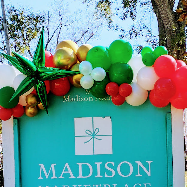 Traditional Christmas 4ft Garland