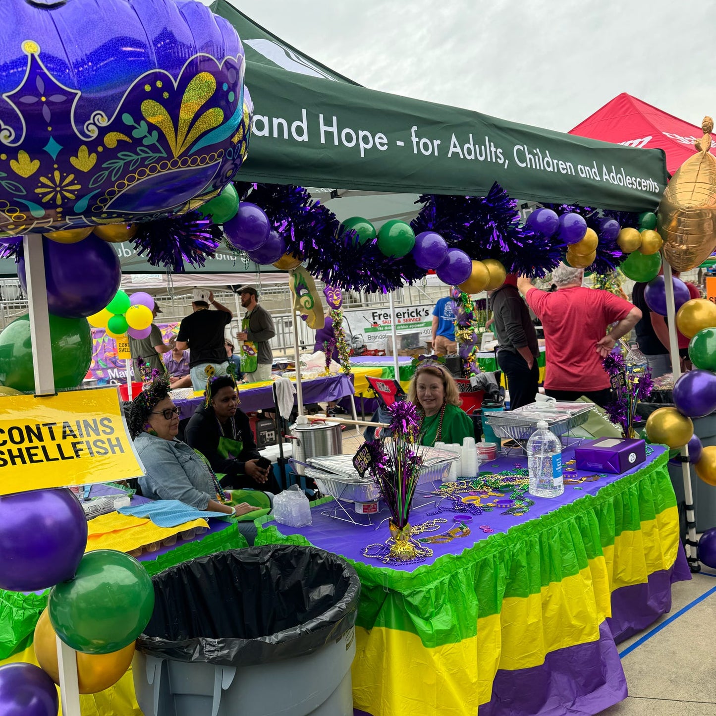 Festival Tent Mardi Gras Bead Balloons