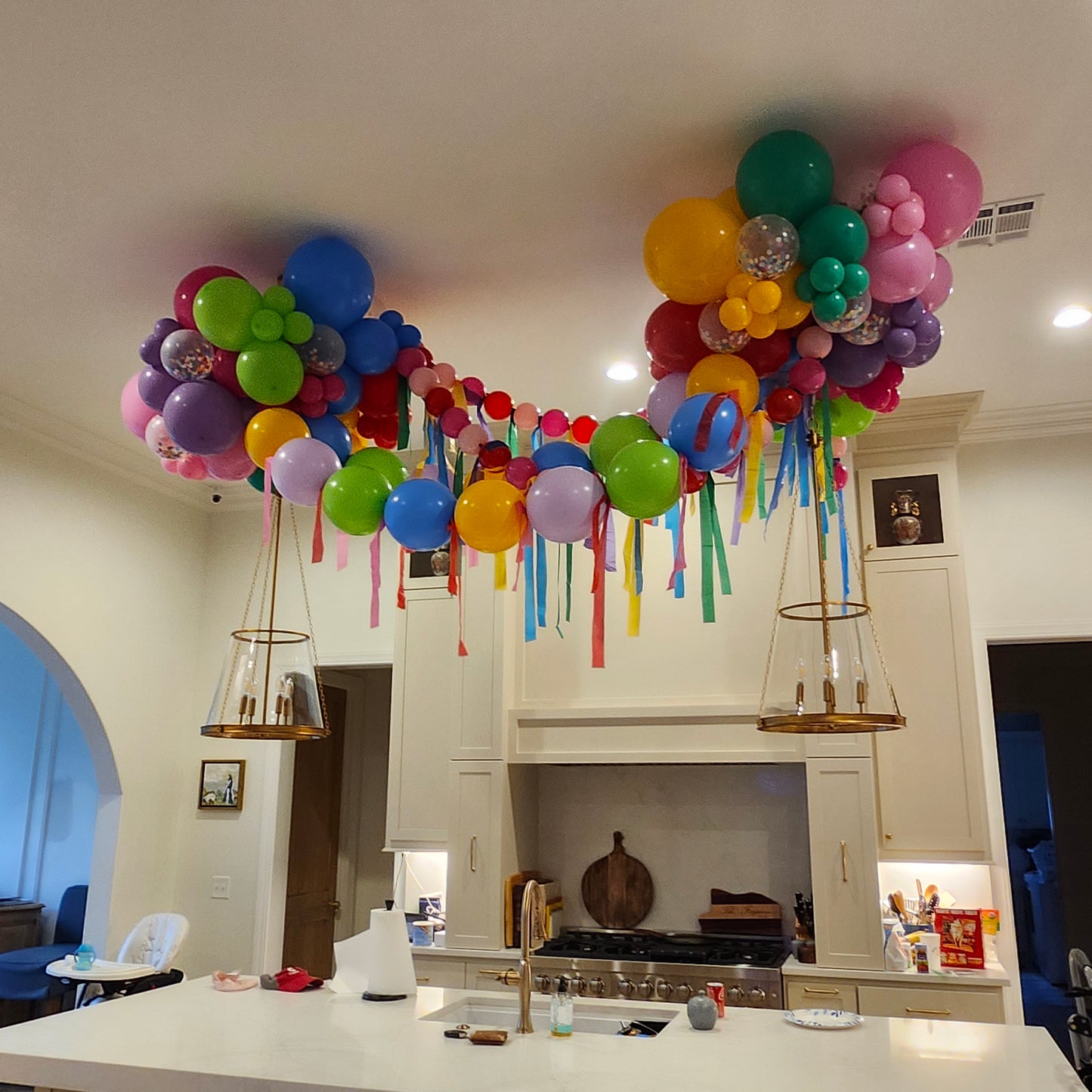 Luxe Over-the-Island Balloon Clouds