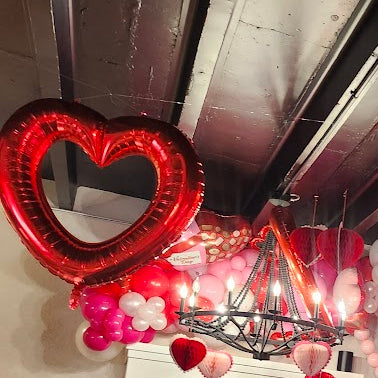 32" Large Open Heart Balloon (Air-Filled)