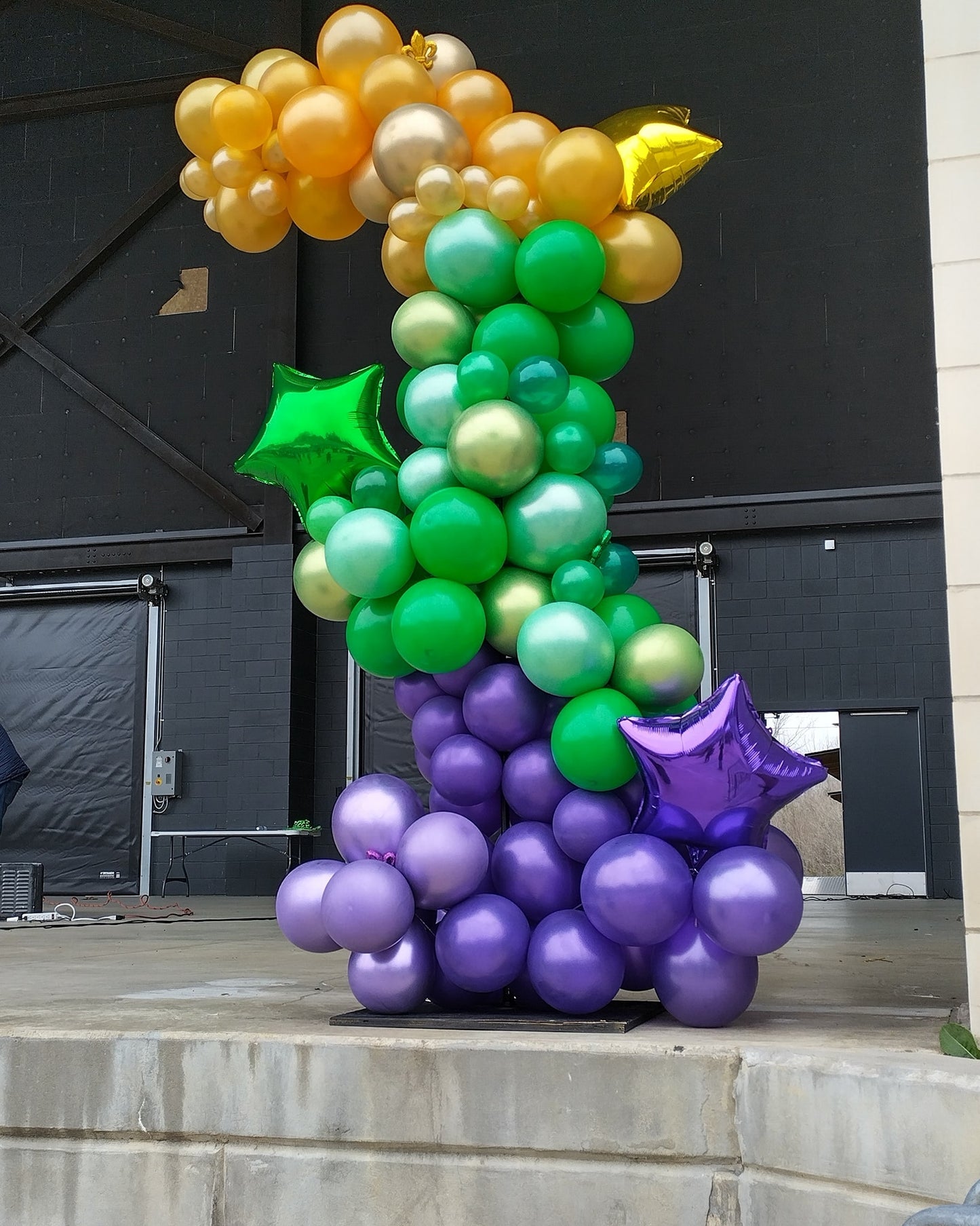 Organic Balloon Column